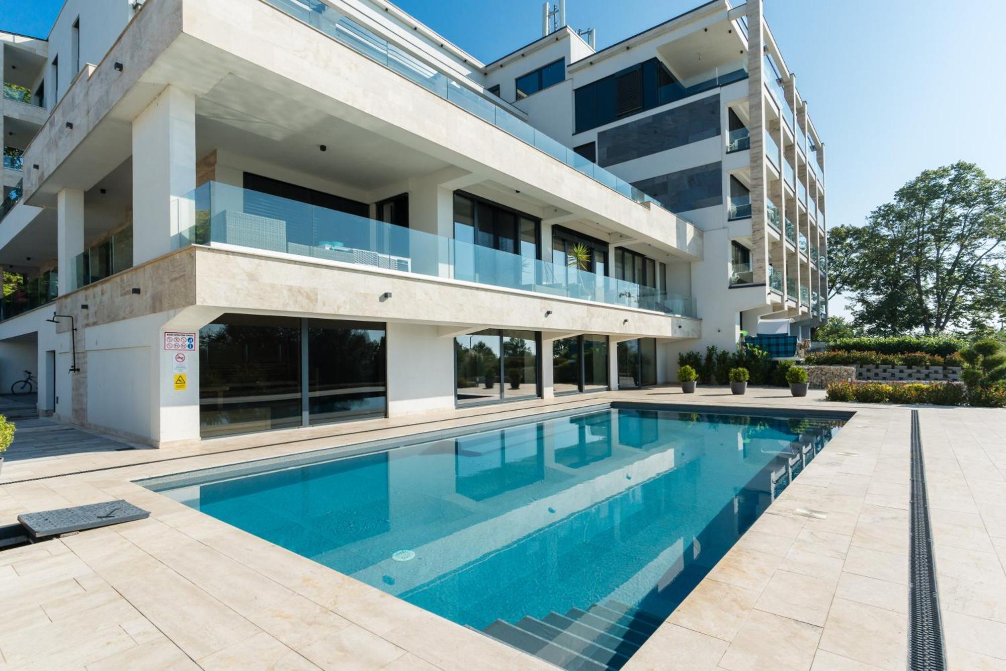 Club Panorama Lake View Apartment Alsóörs Zewnętrze zdjęcie